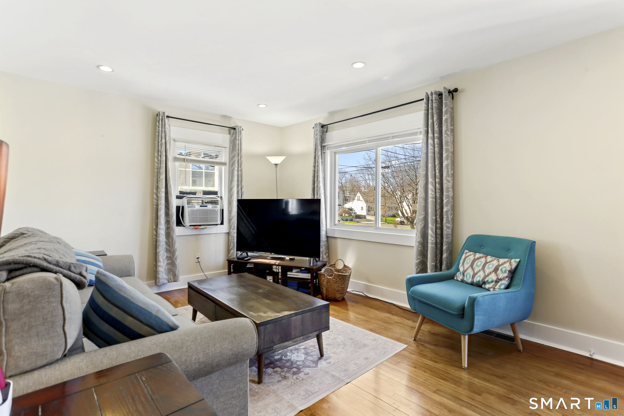 6 Wildmere Lane