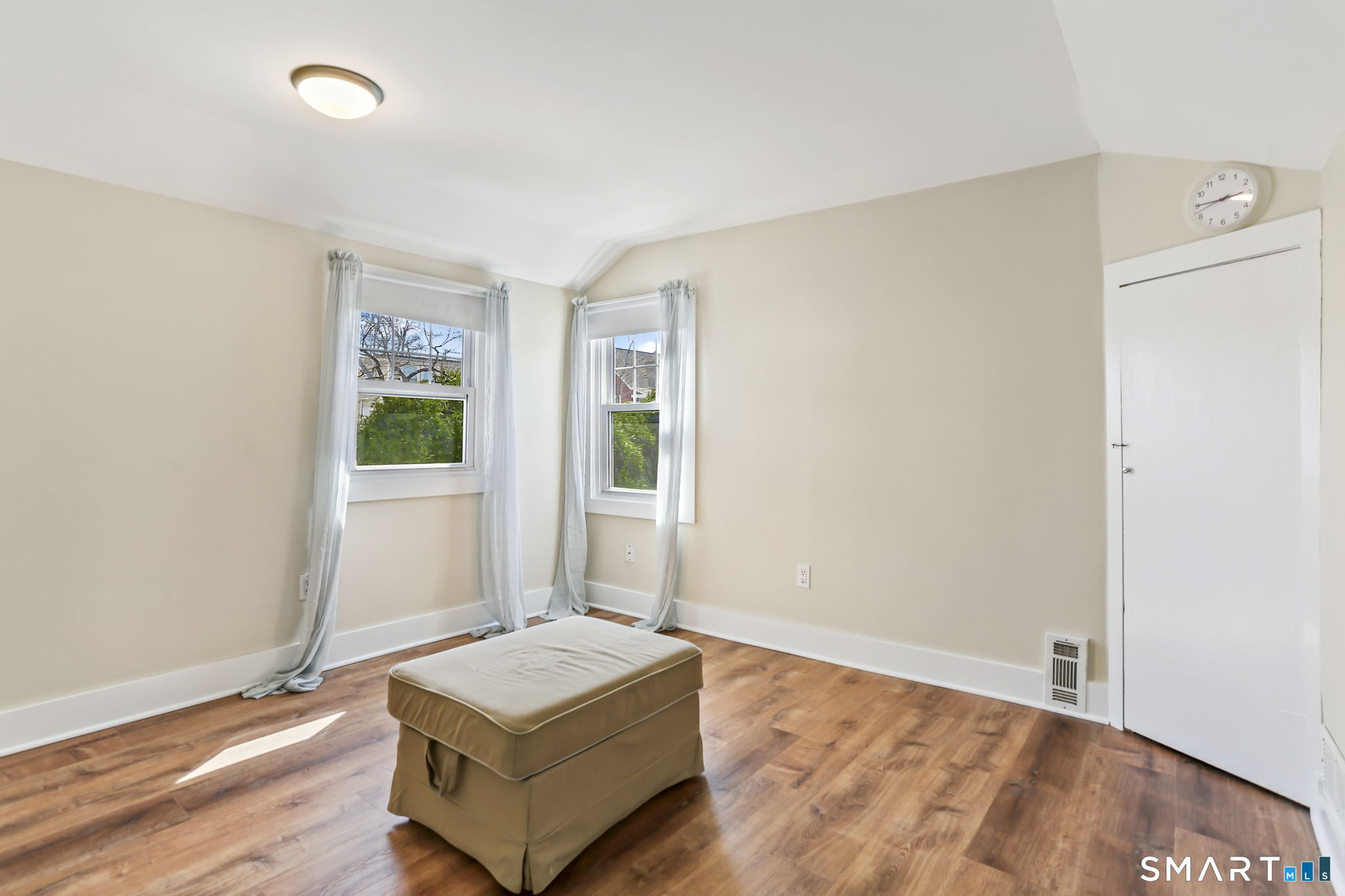 6 Wildmere Lane