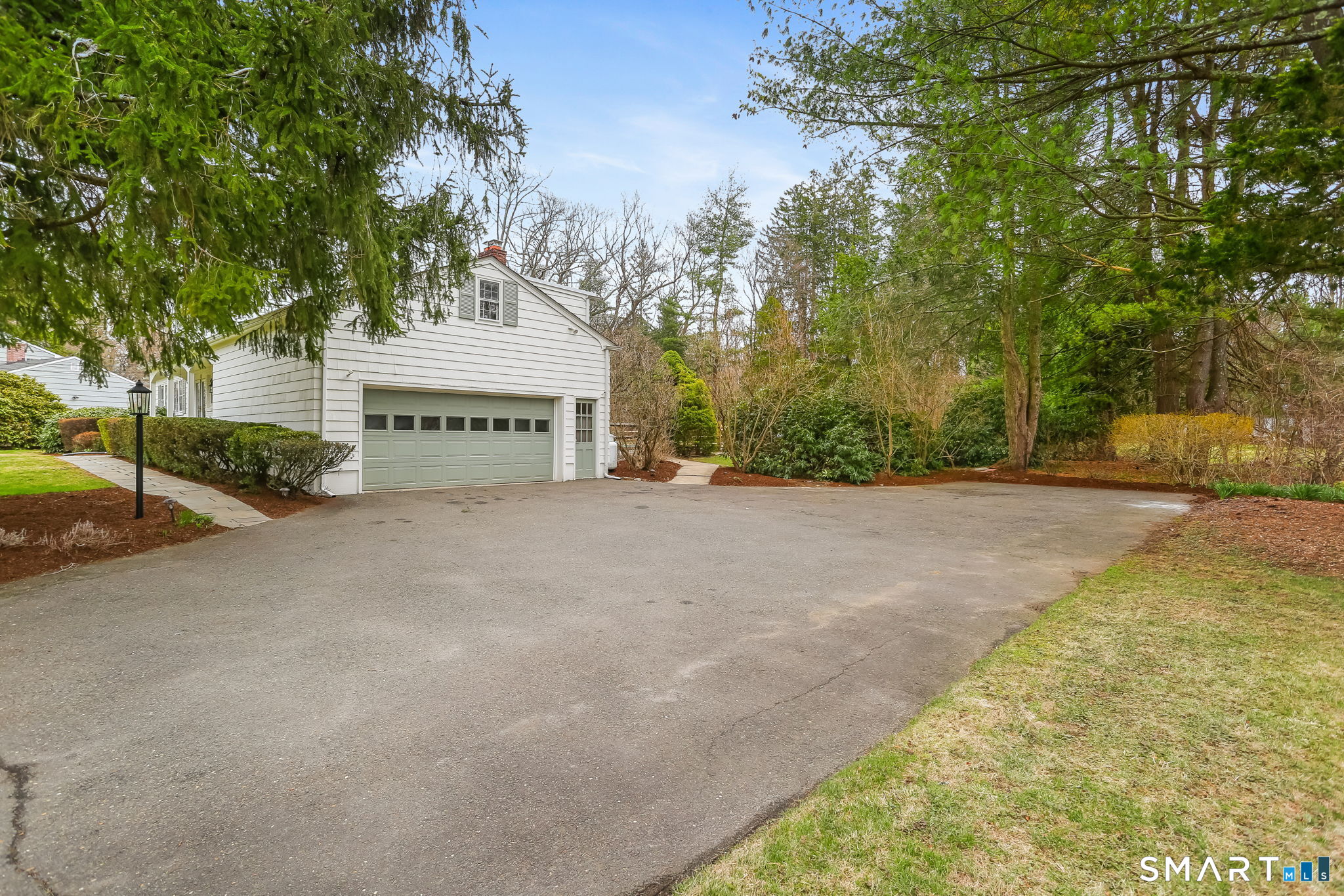 7 Gray Squirrel Drive