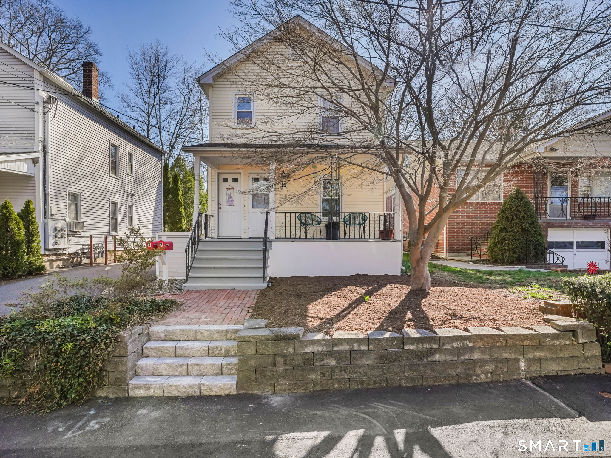 22 Davis Street