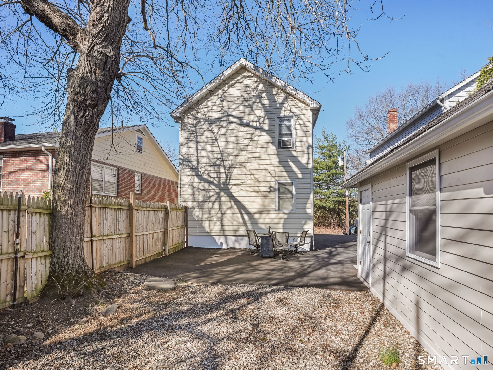 22 Davis Street
