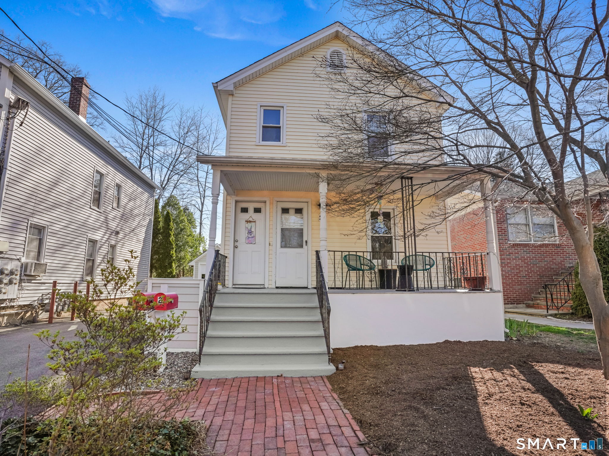 22 Davis Street