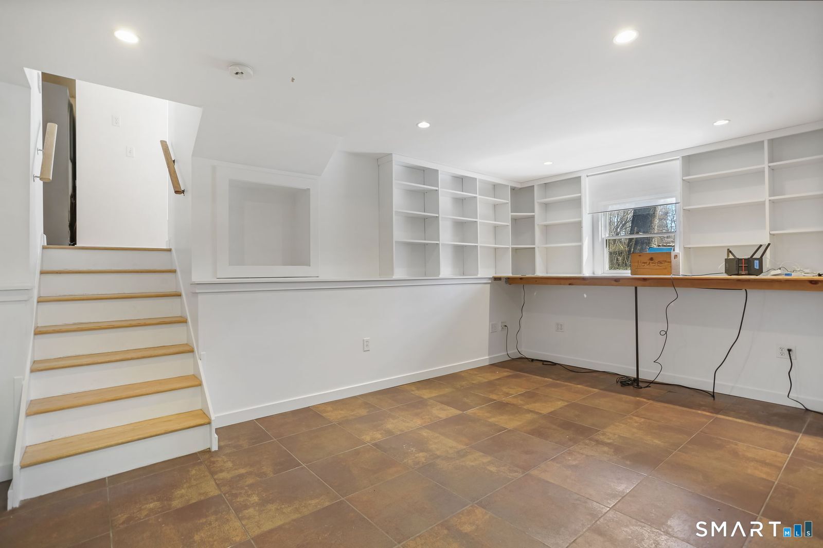140 Ponus Avenue