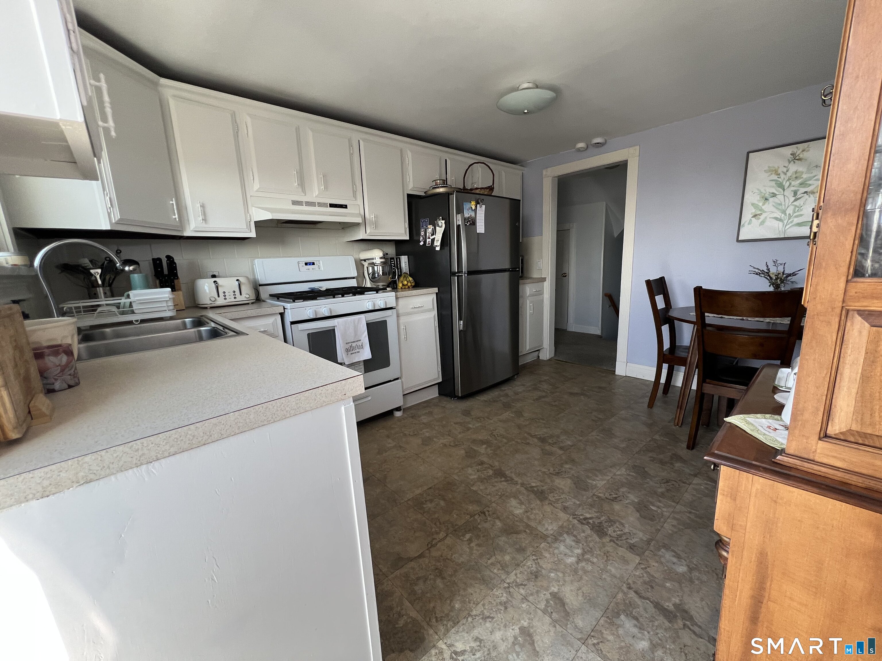 262 East Avenue 3rd Floor