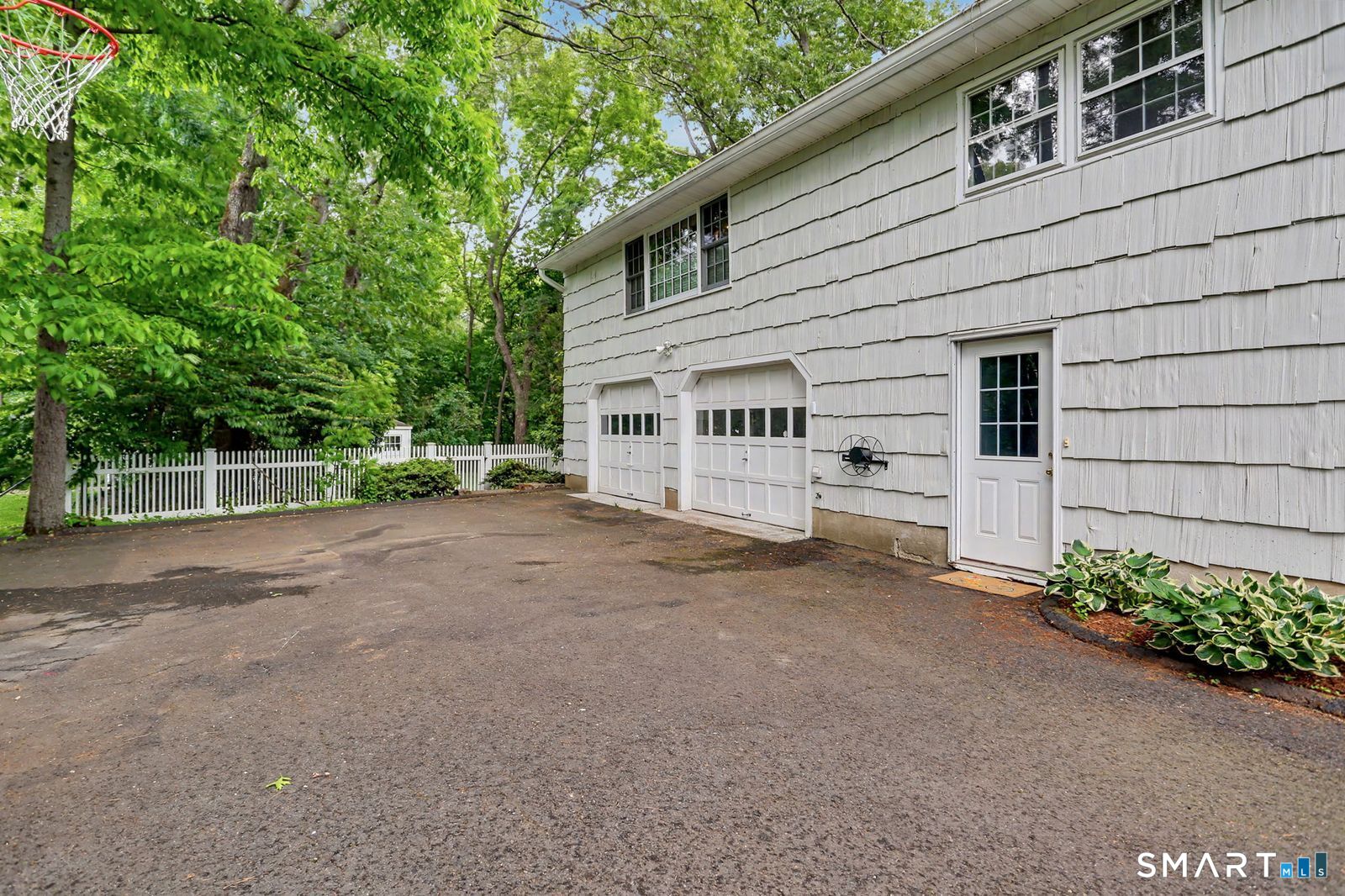 46 Midrocks Drive