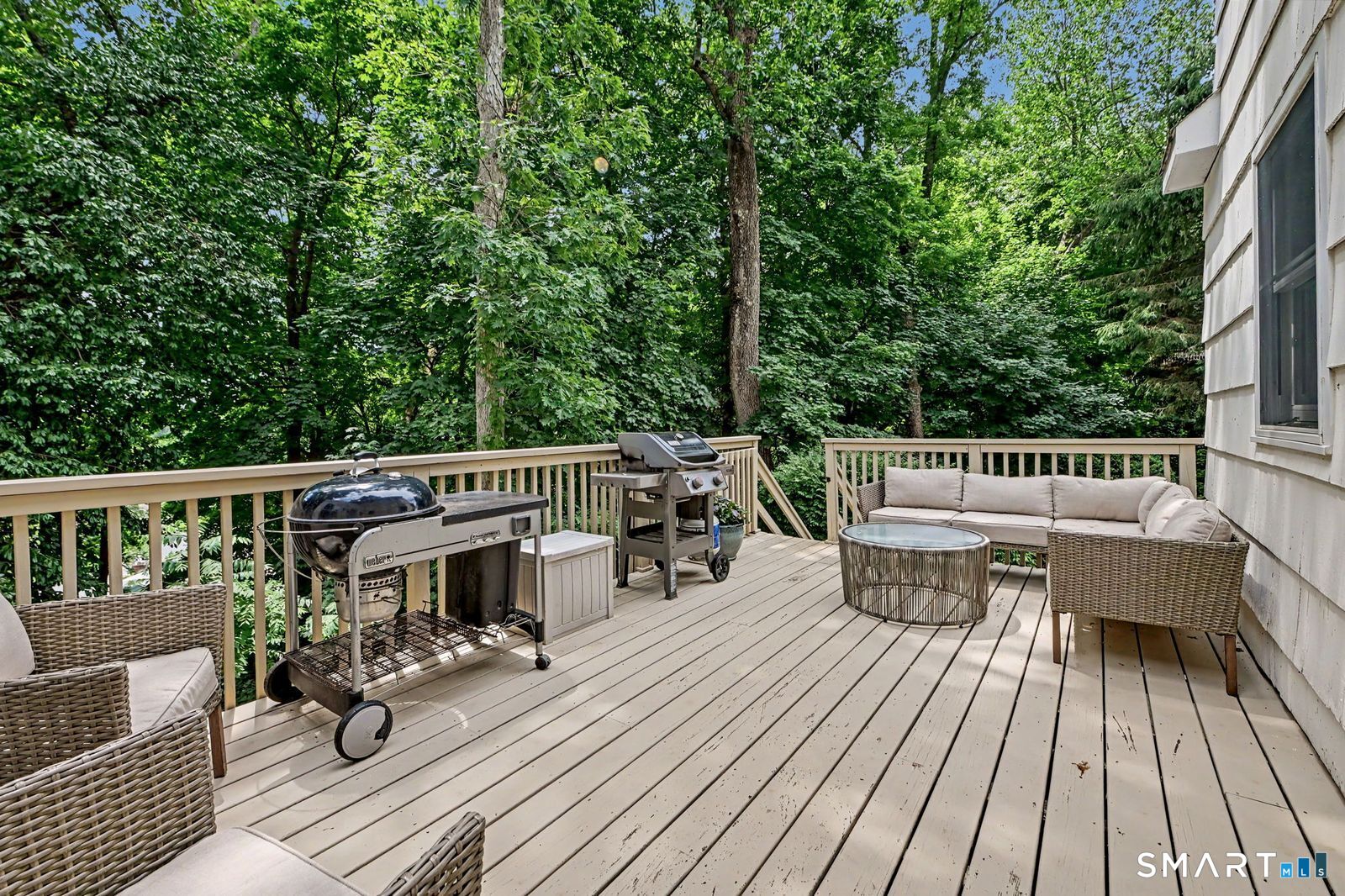 41 Ledgewood Drive