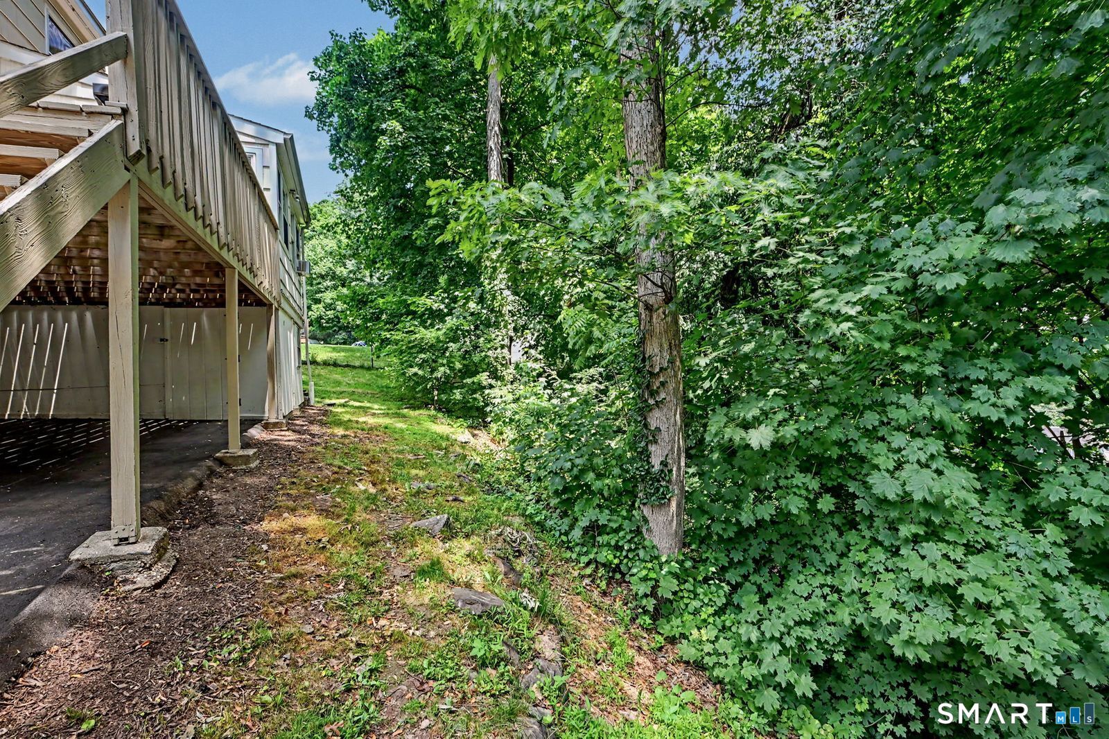 41 Ledgewood Drive