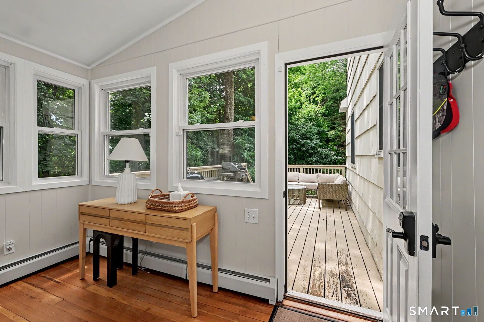 41 Ledgewood Drive
