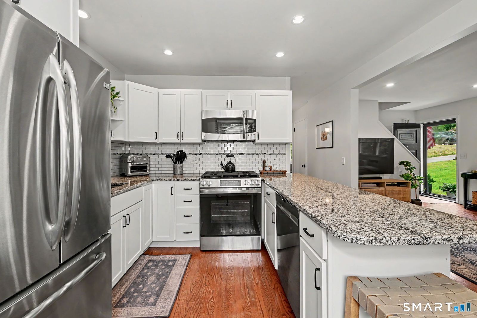 41 Ledgewood Drive