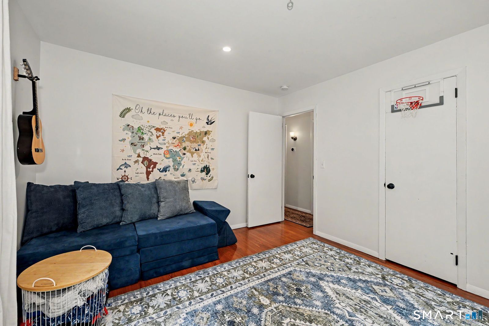 41 Ledgewood Drive