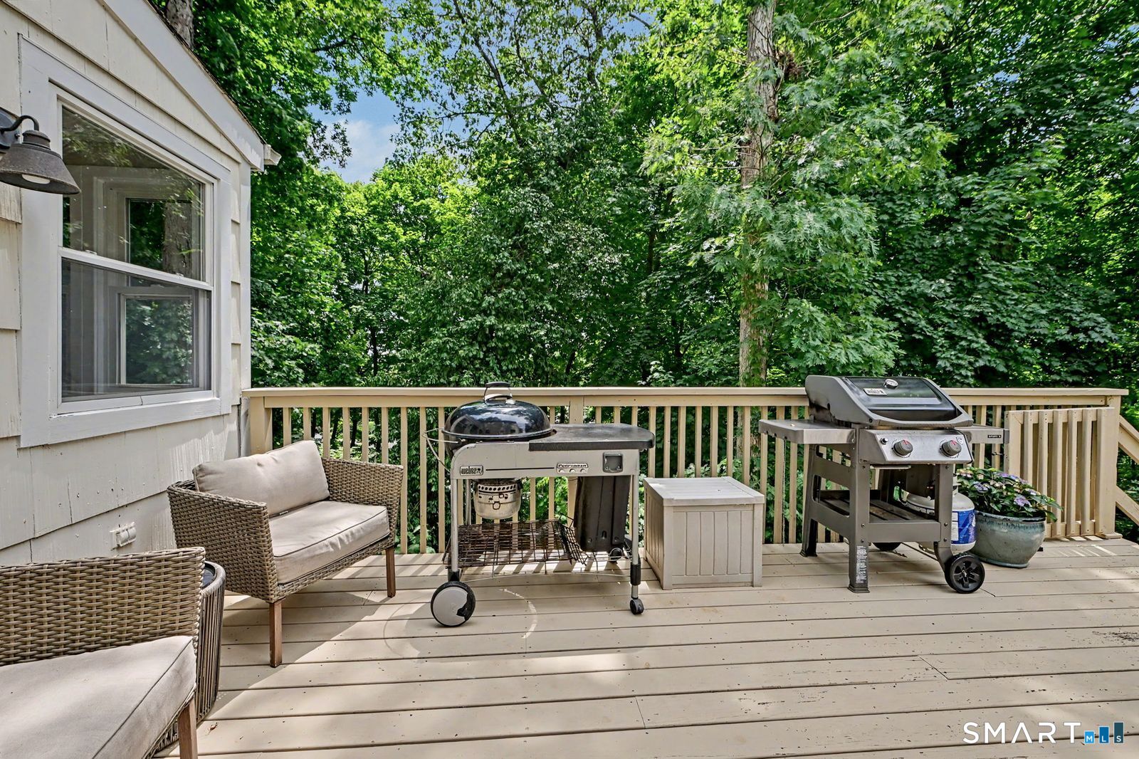 41 Ledgewood Drive