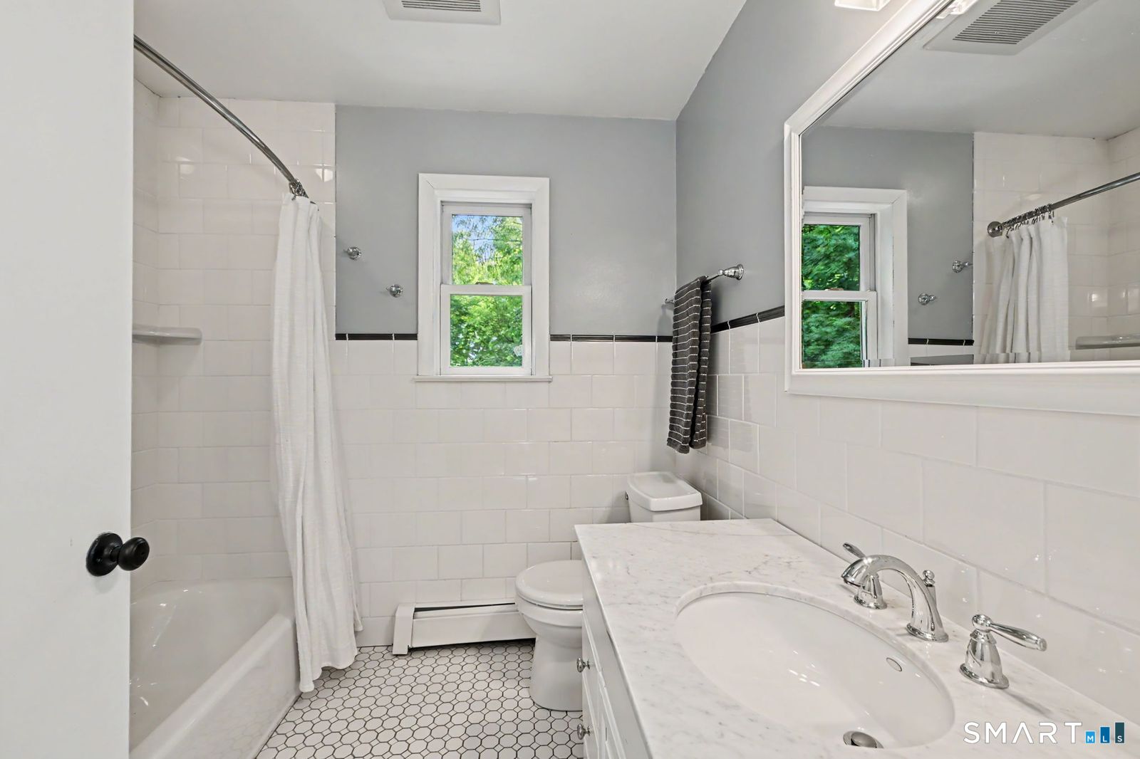 41 Ledgewood Drive