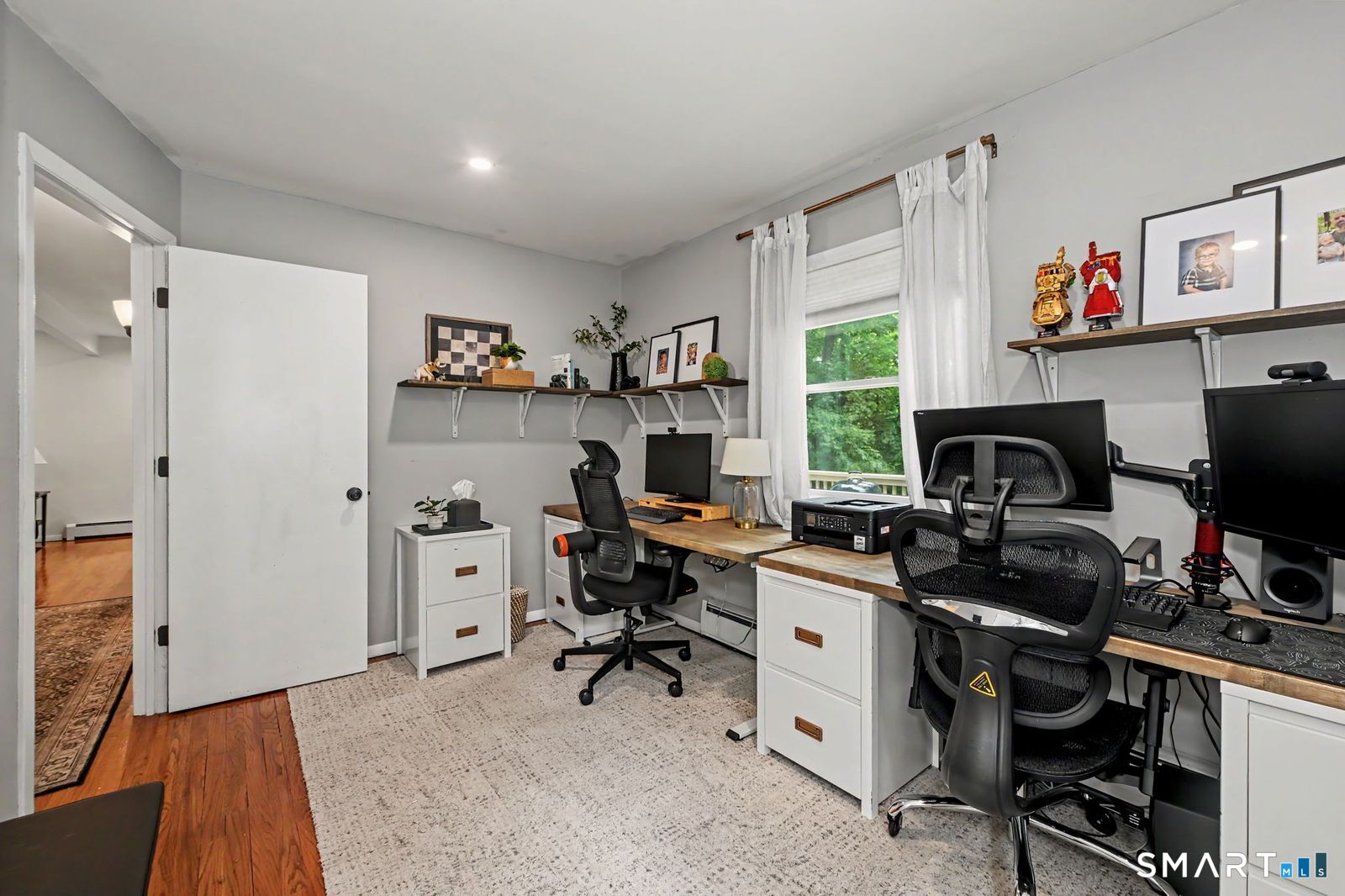 41 Ledgewood Drive