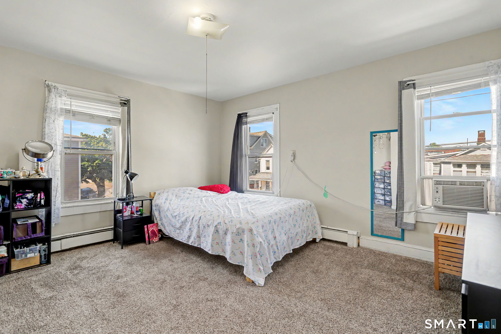 178 Linen Avenue
