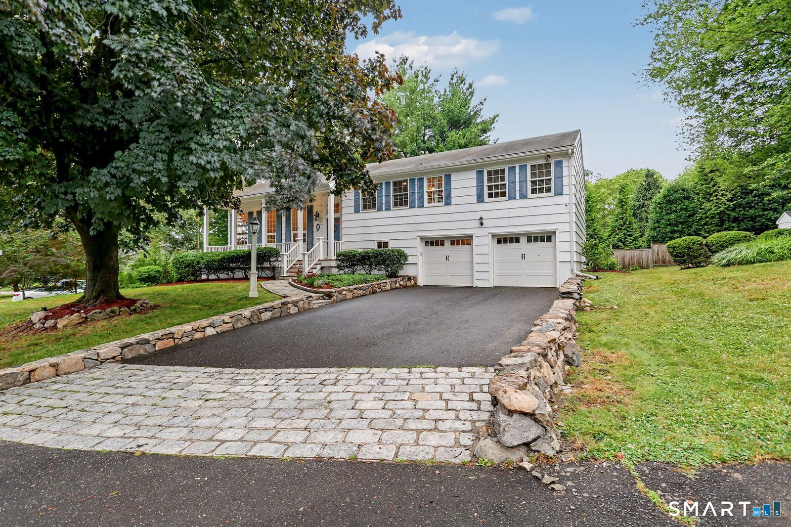 10 Old Field Place