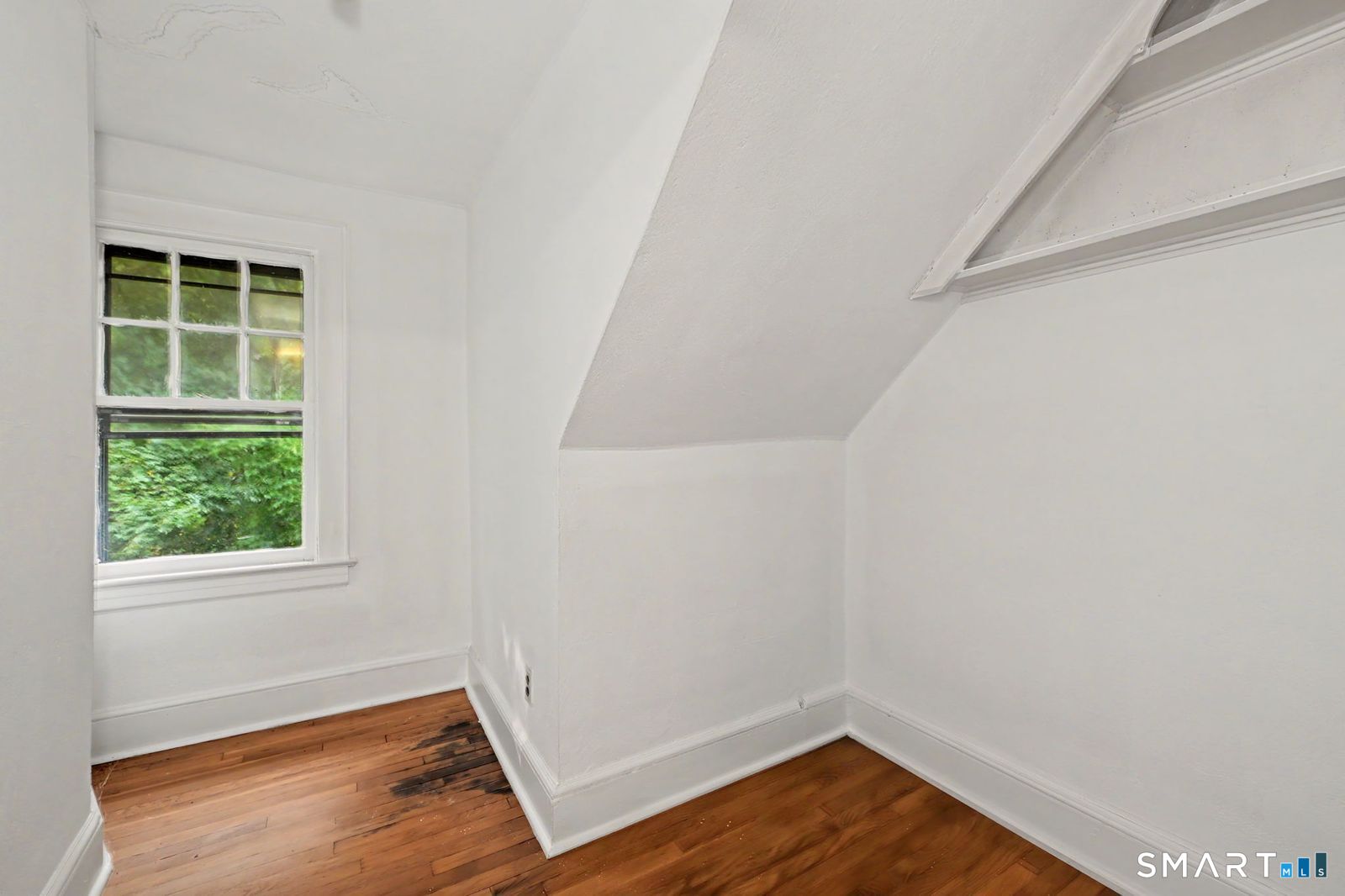107 Wolfpit Avenue