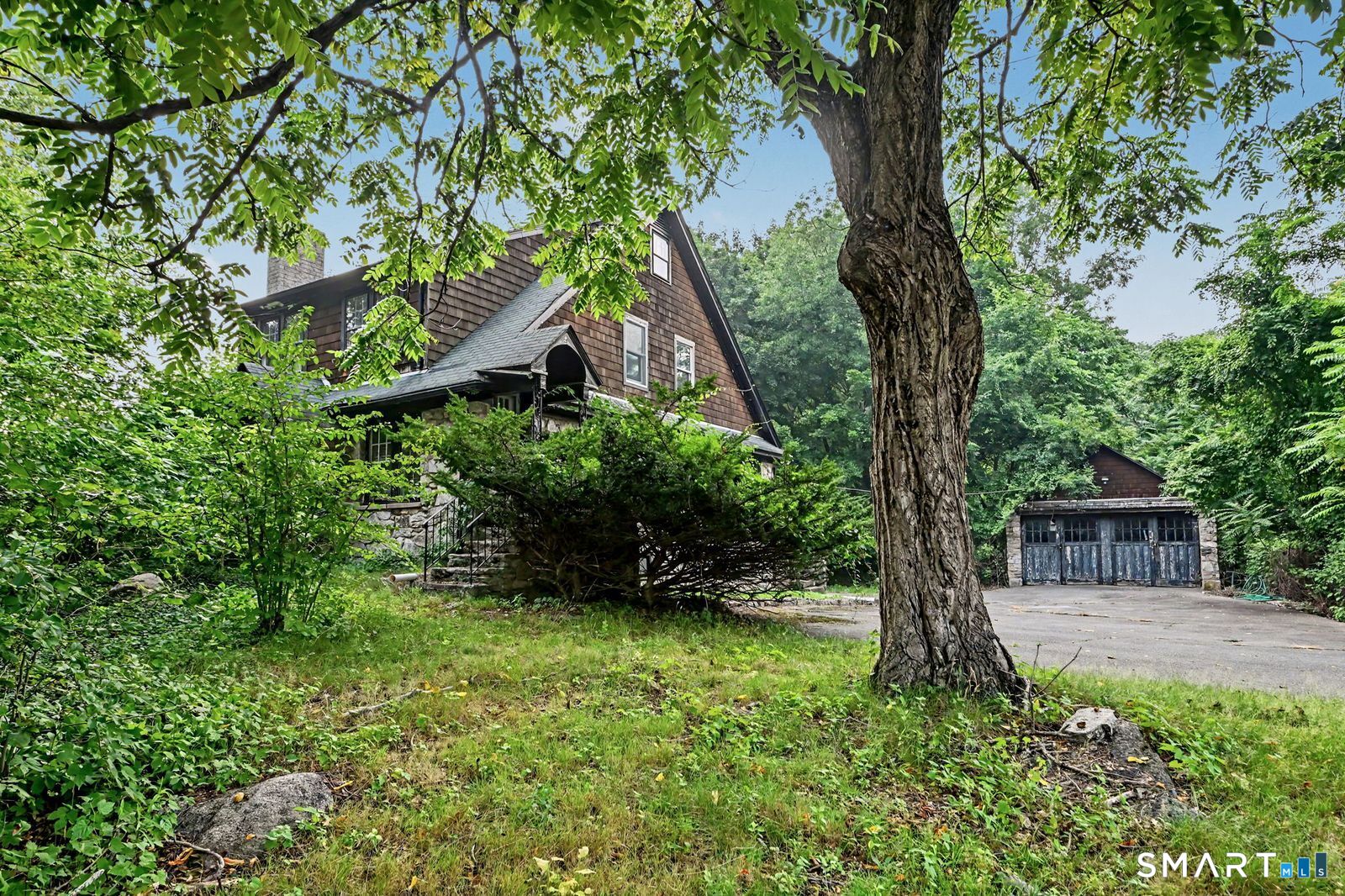107 Wolfpit Avenue