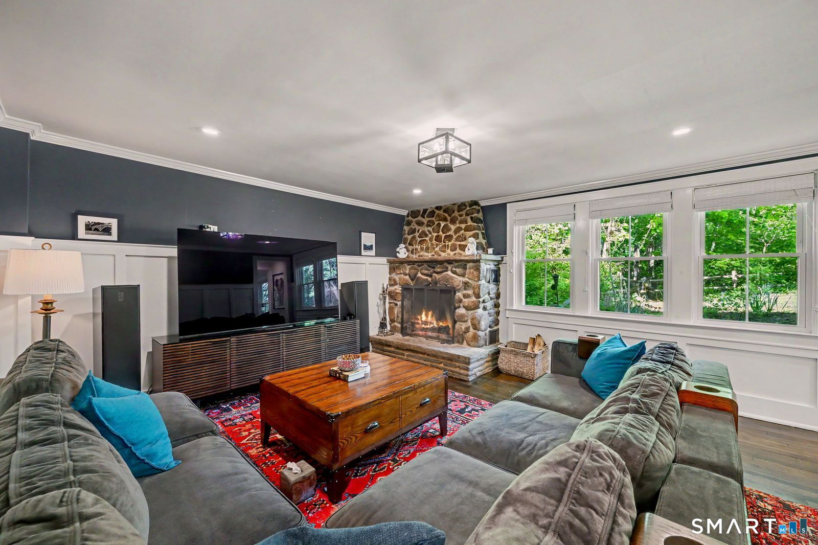 49 Newtown Avenue