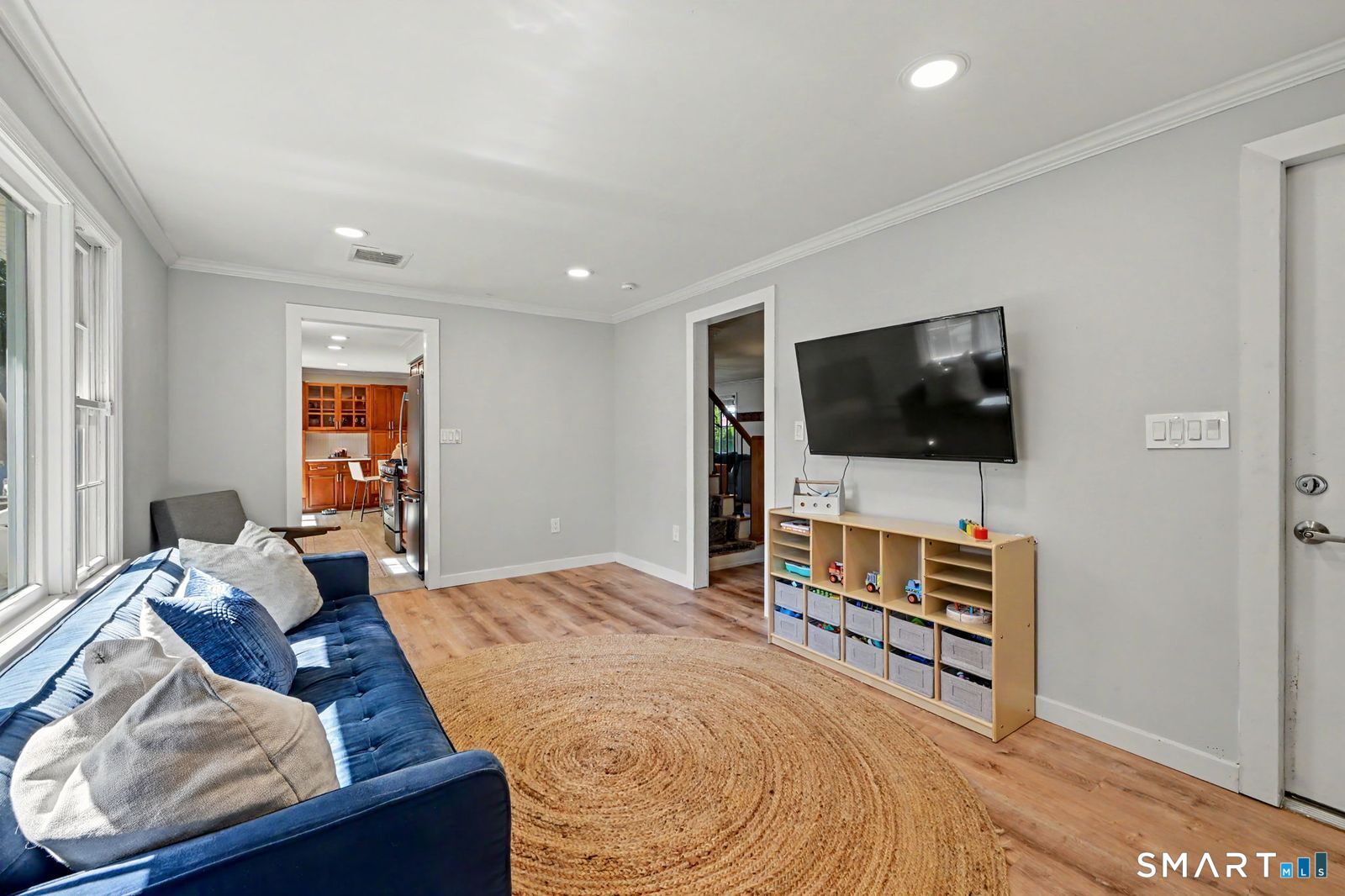 200 Woodridge Drive South