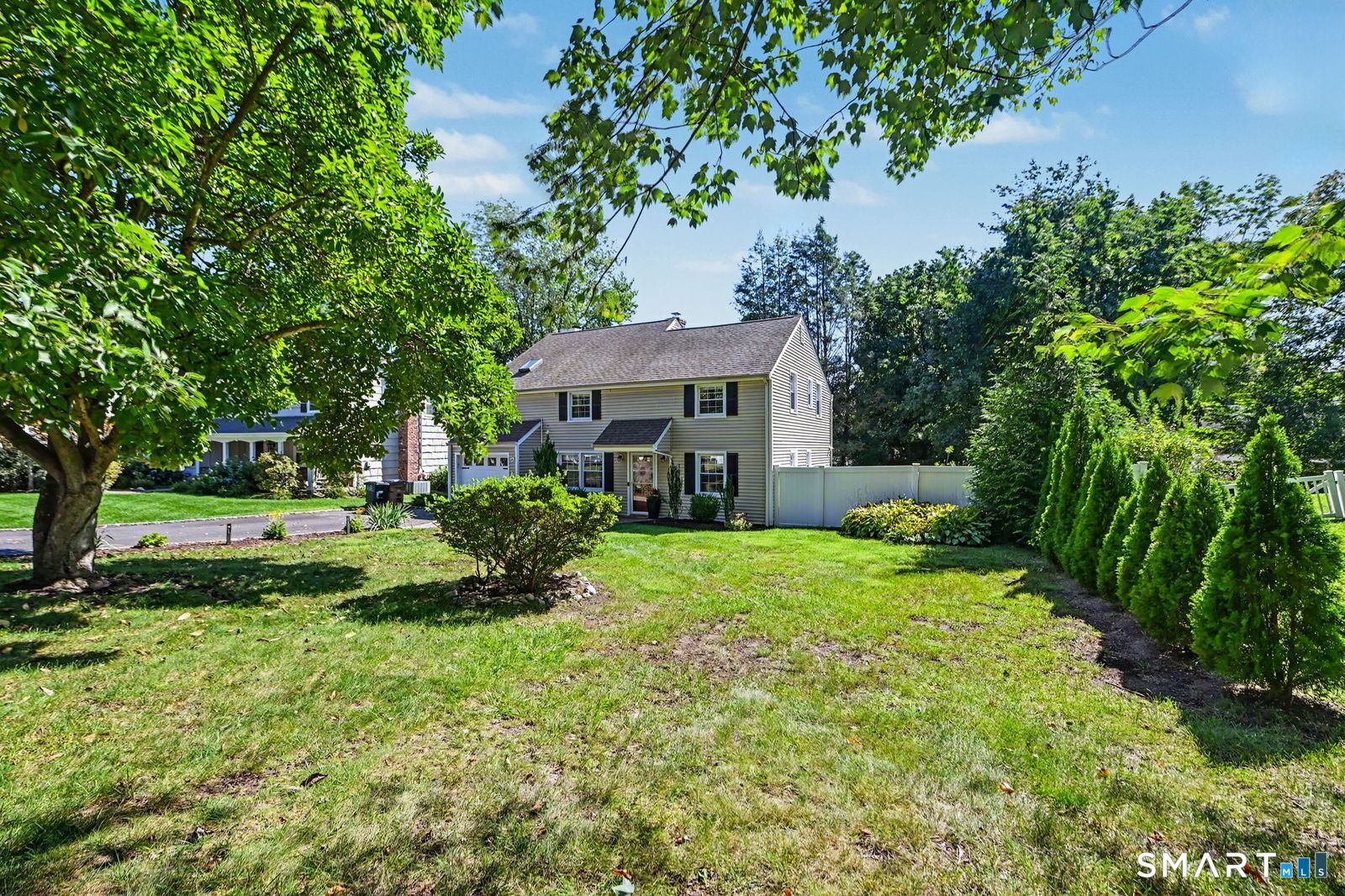 200 Woodridge Drive South