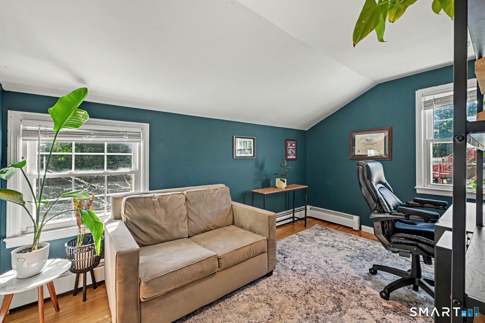 200 Woodridge Drive South
