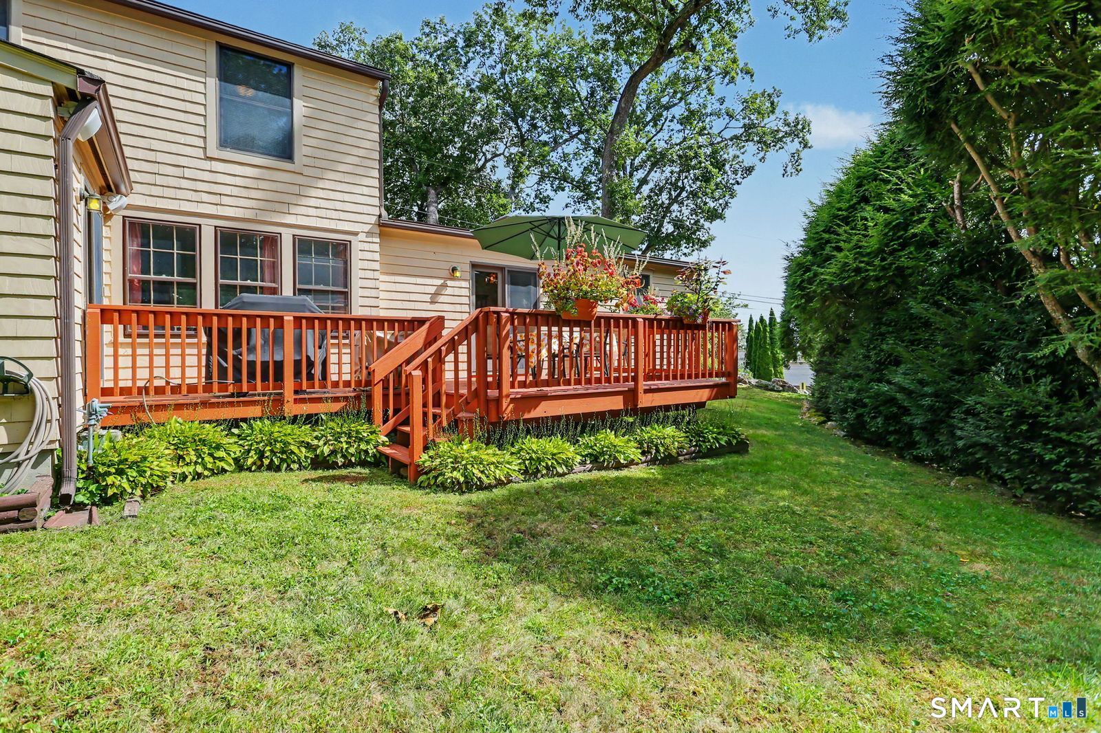 10 Hillwood Place