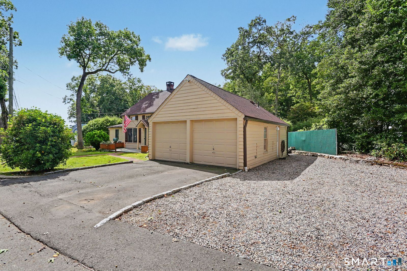 10 Hillwood Place