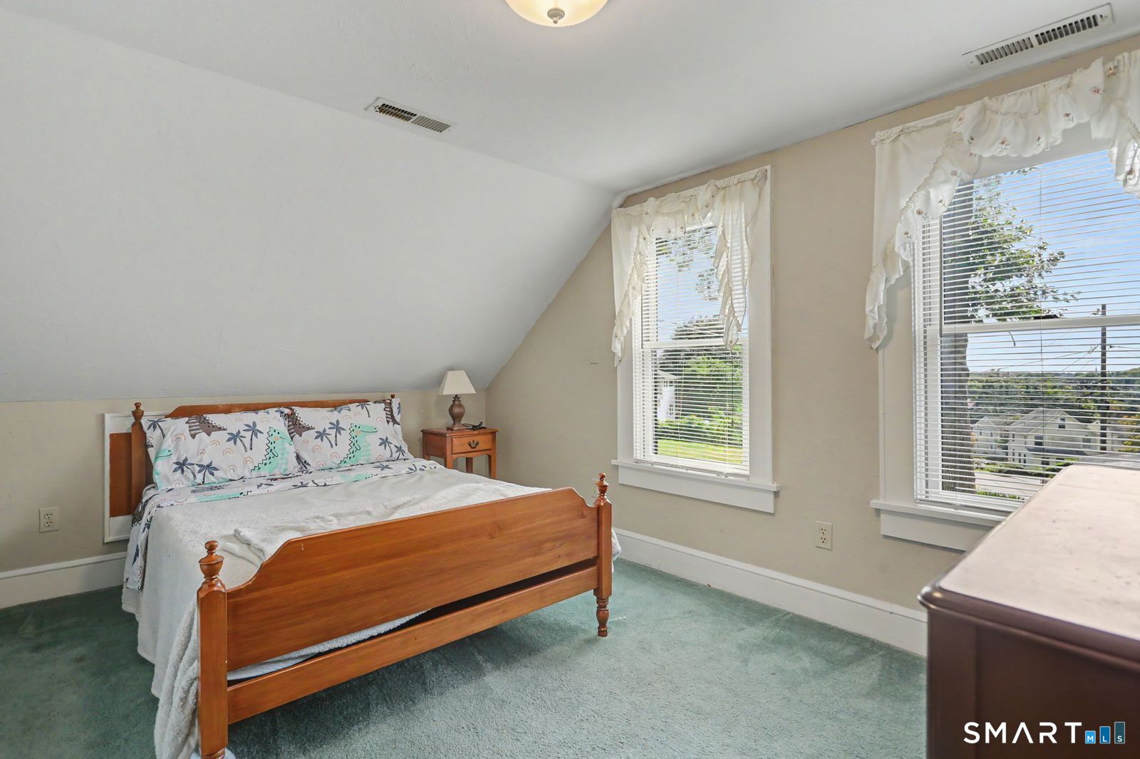 10 Hillwood Place
