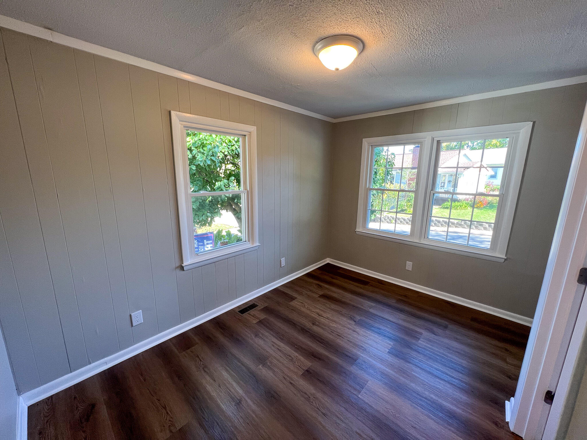 112 Schenkel Lane