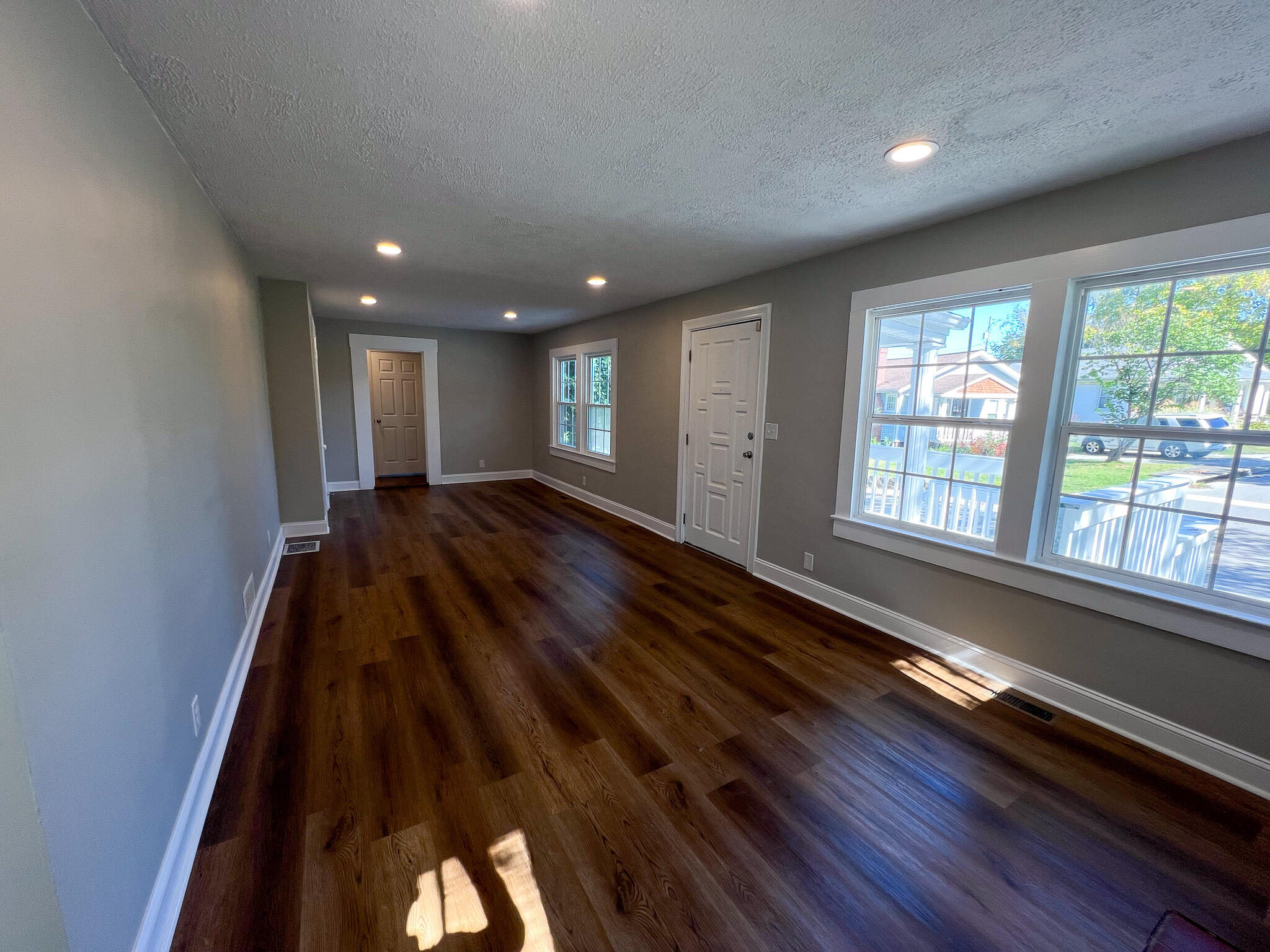112 Schenkel Lane
