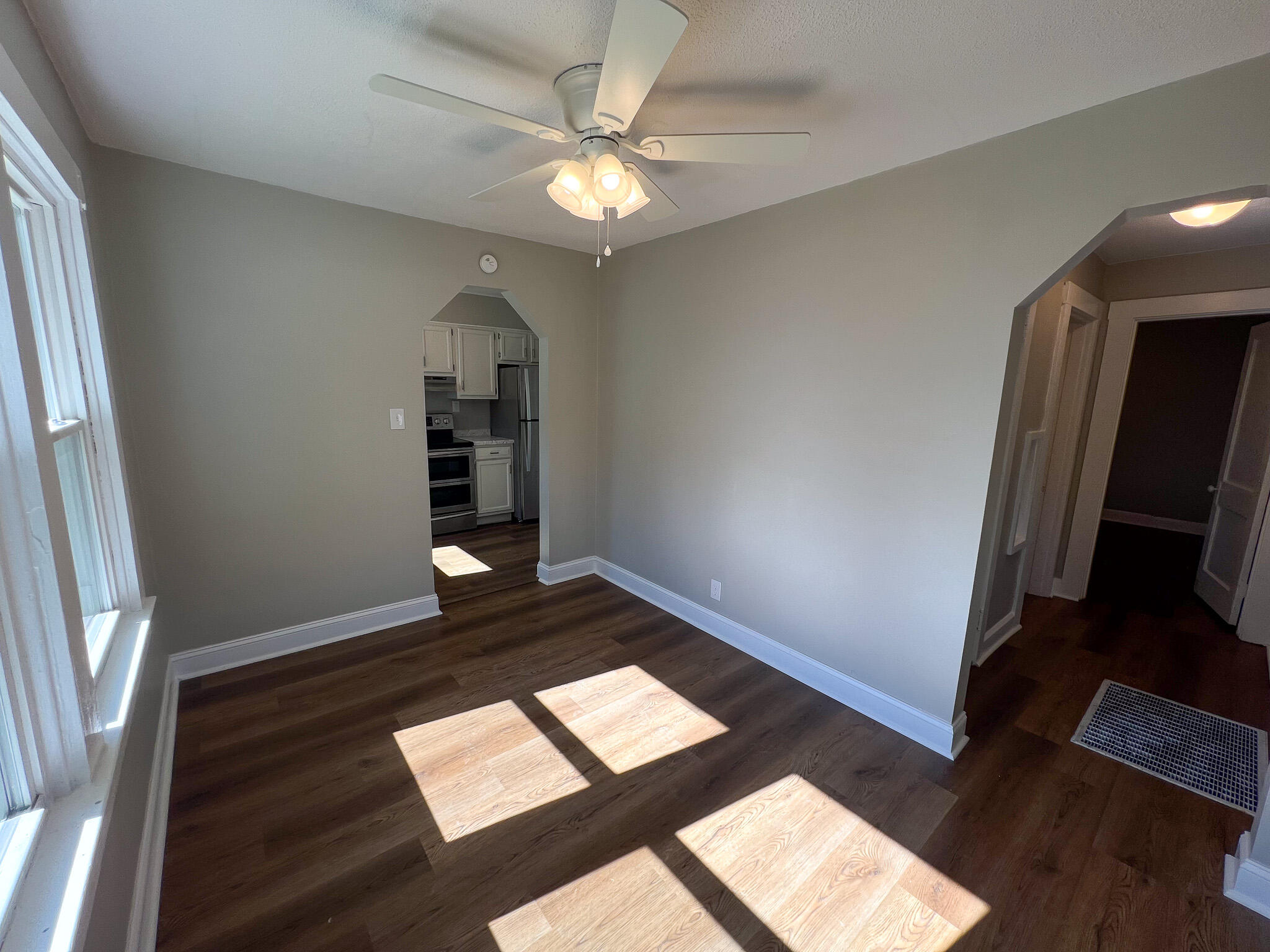 112 Schenkel Lane