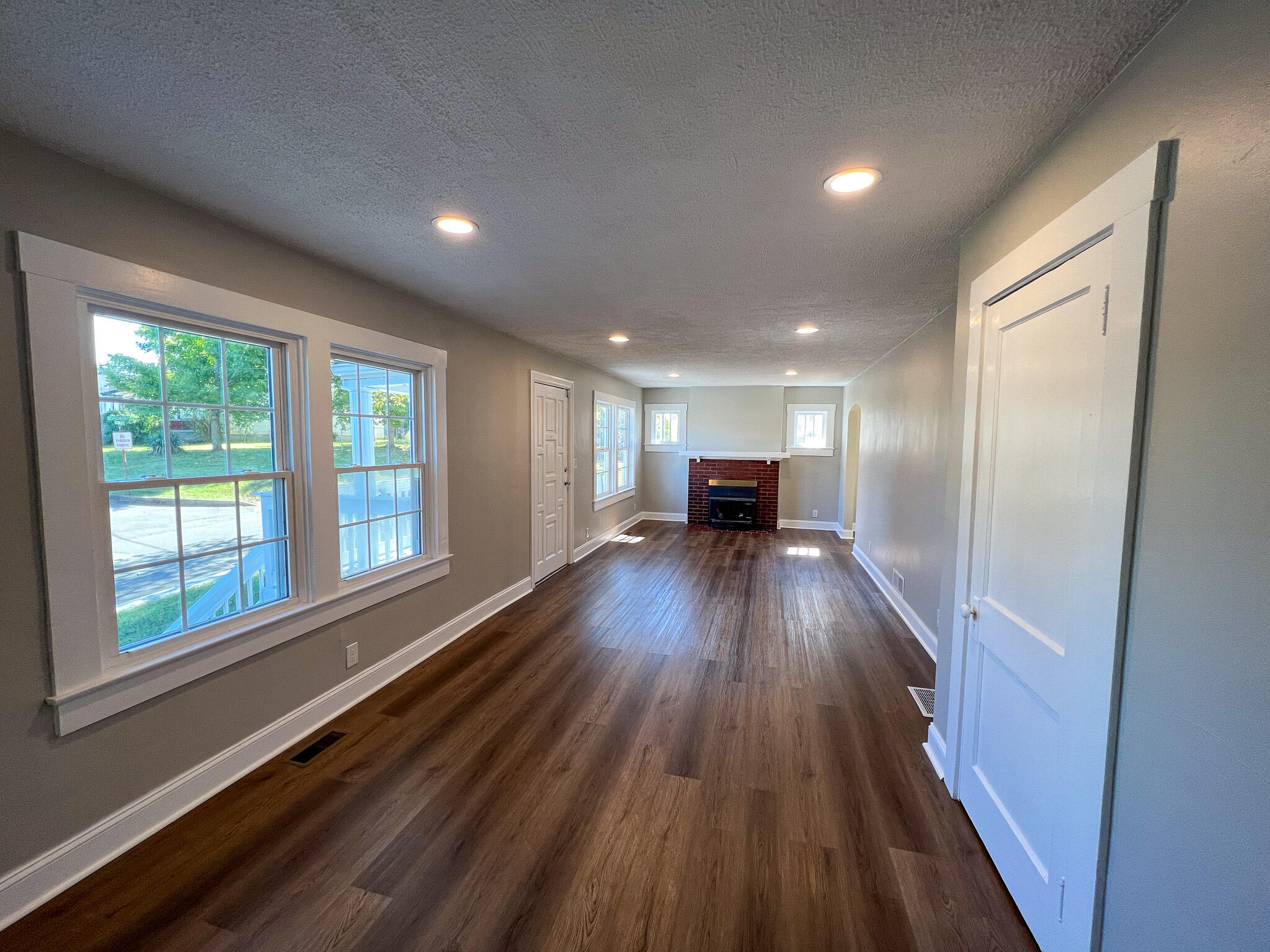 112 Schenkel Lane