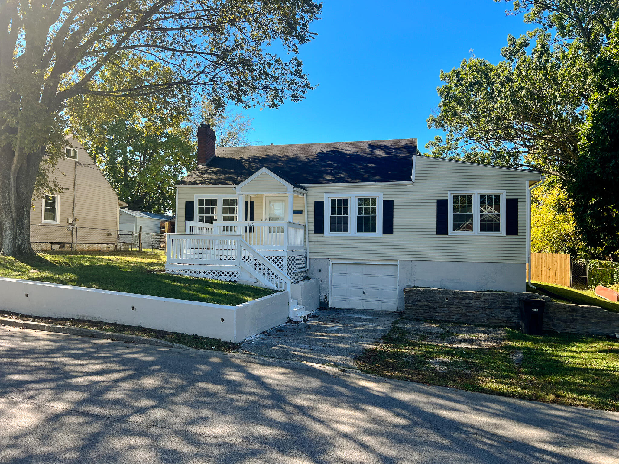 112 Schenkel Lane
