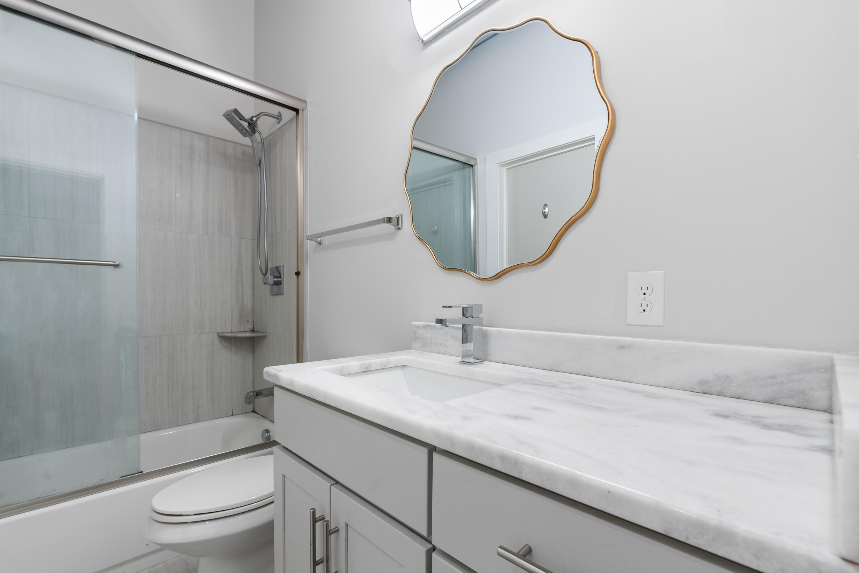 480 Skain Street Unit: 103
