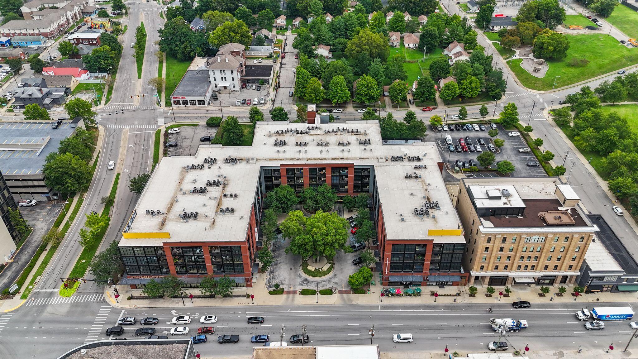 350 East Short Street Unit: 324