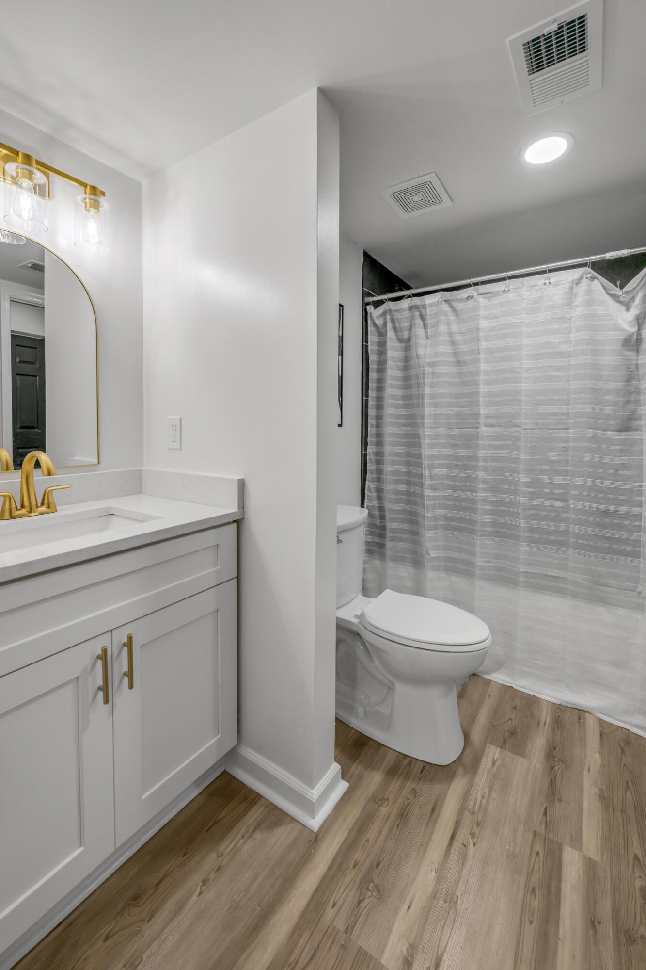 395 Redding Road, 217