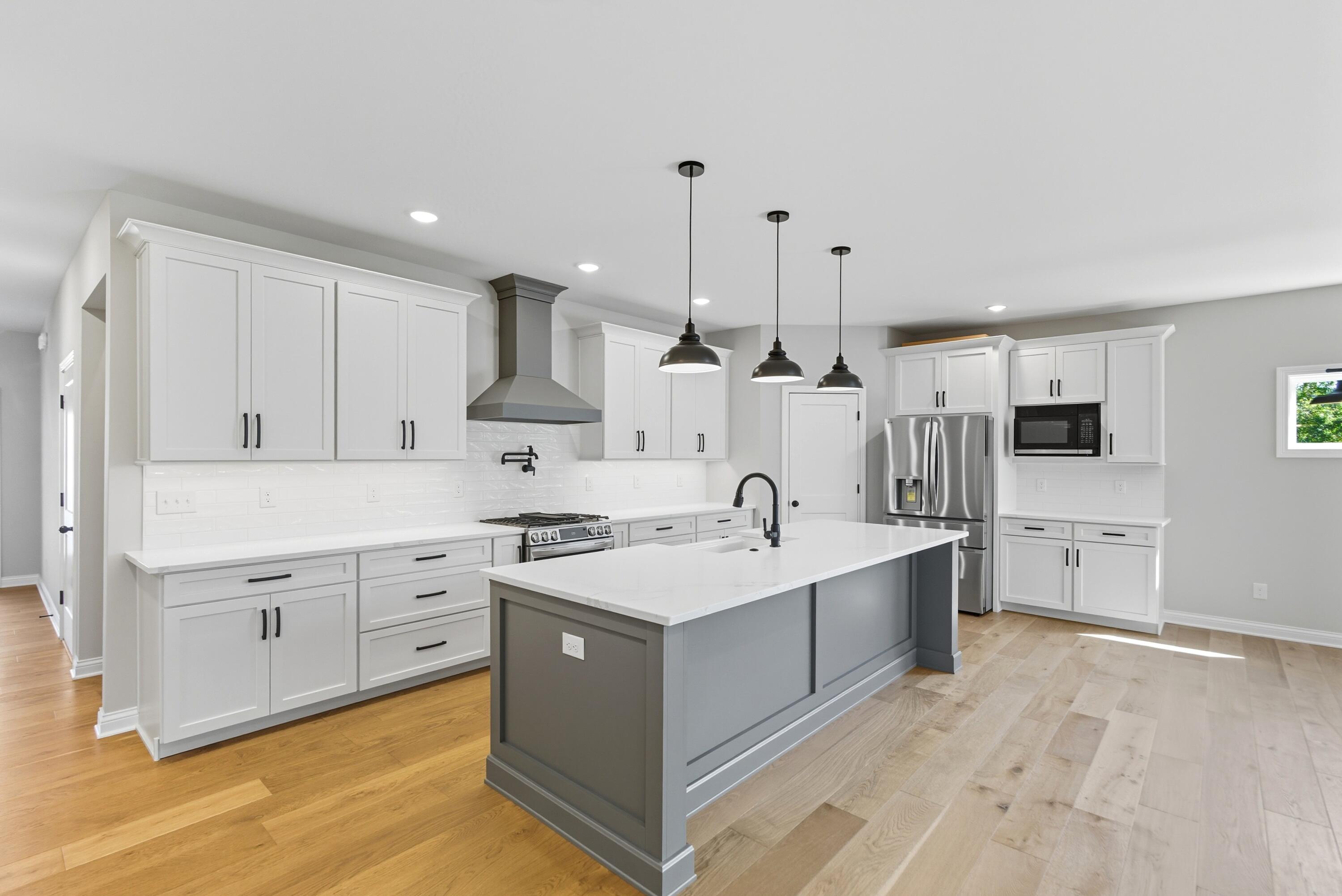 4124 Meadowlark Road