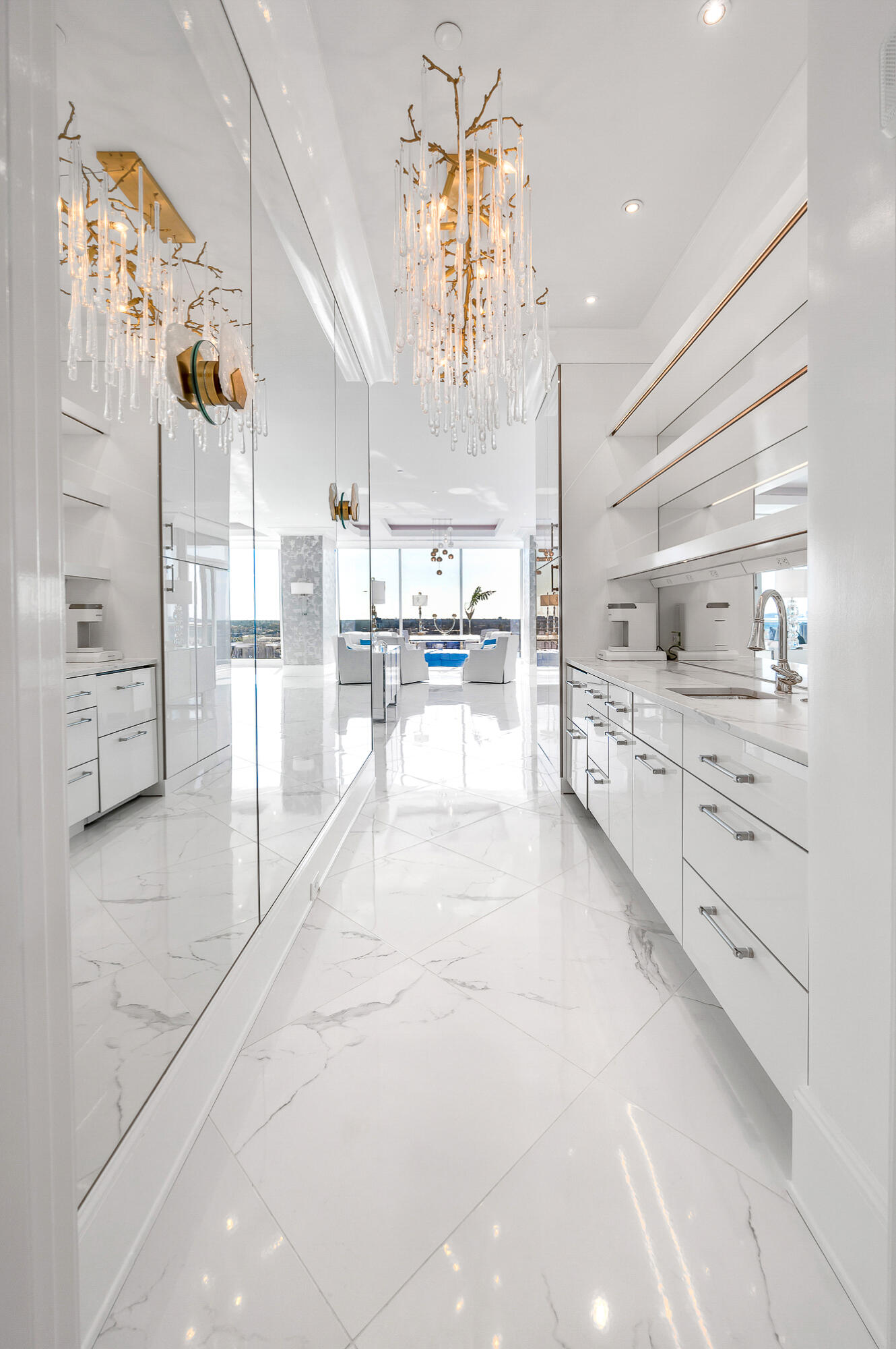 103 S Limestone Street 1150