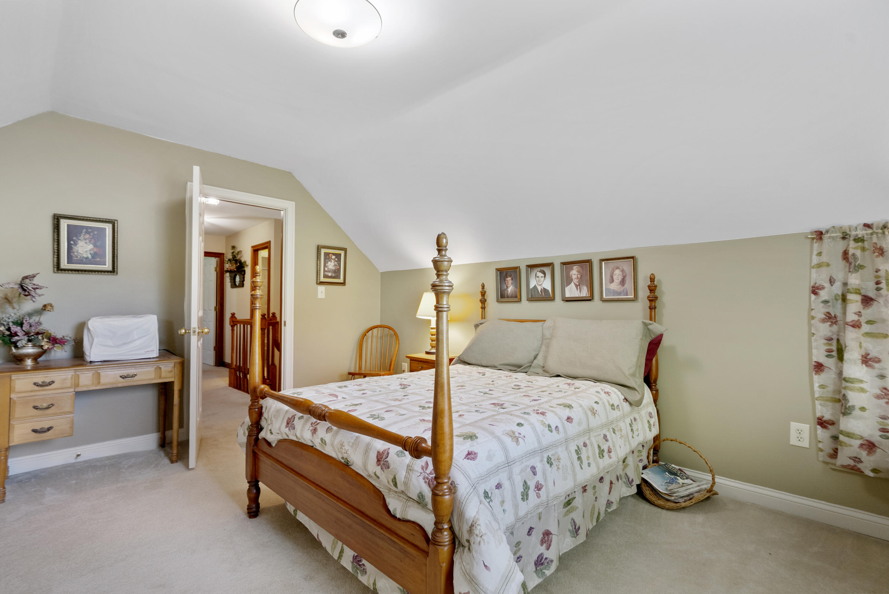 102 Camelot Drive