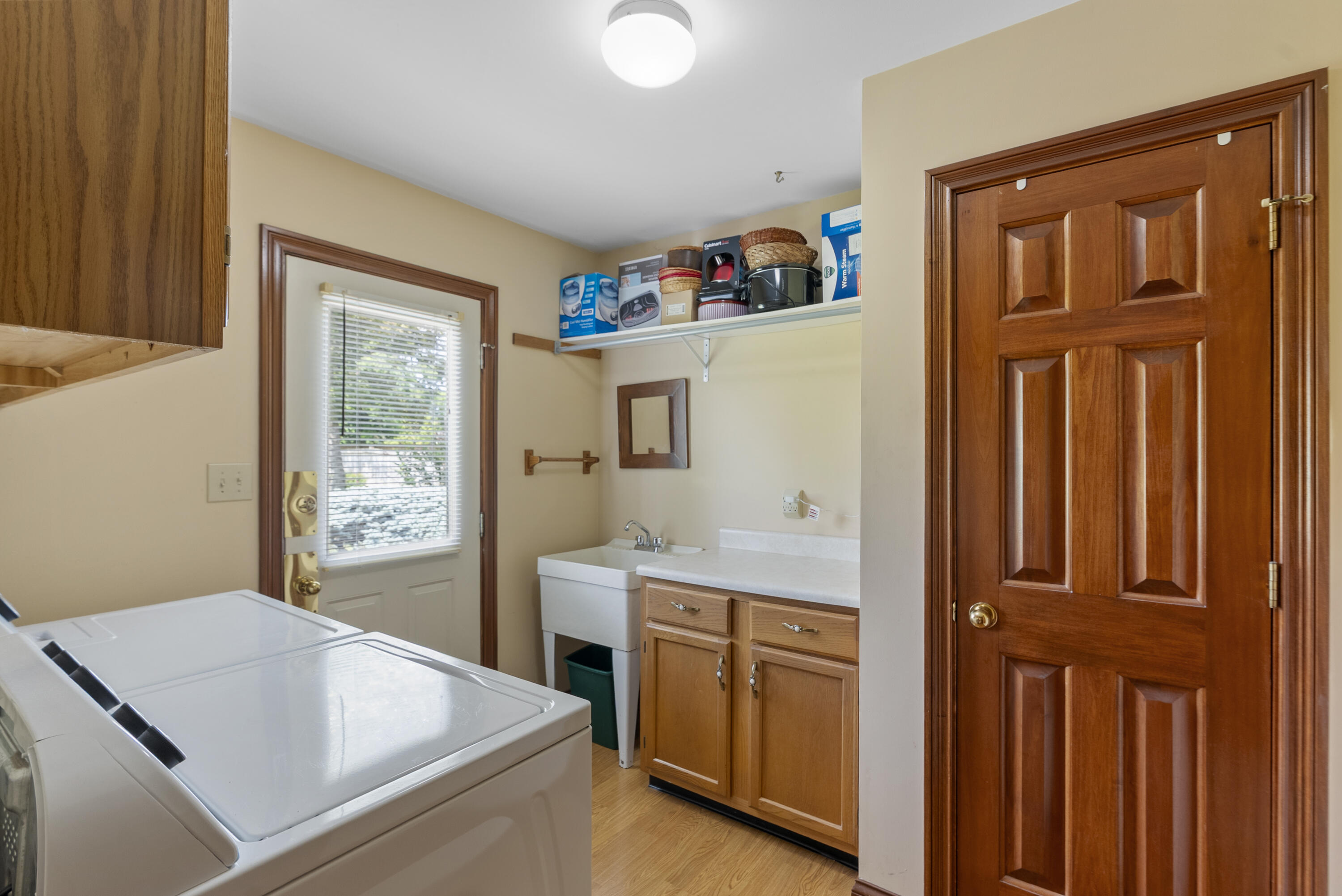 102 Camelot Drive