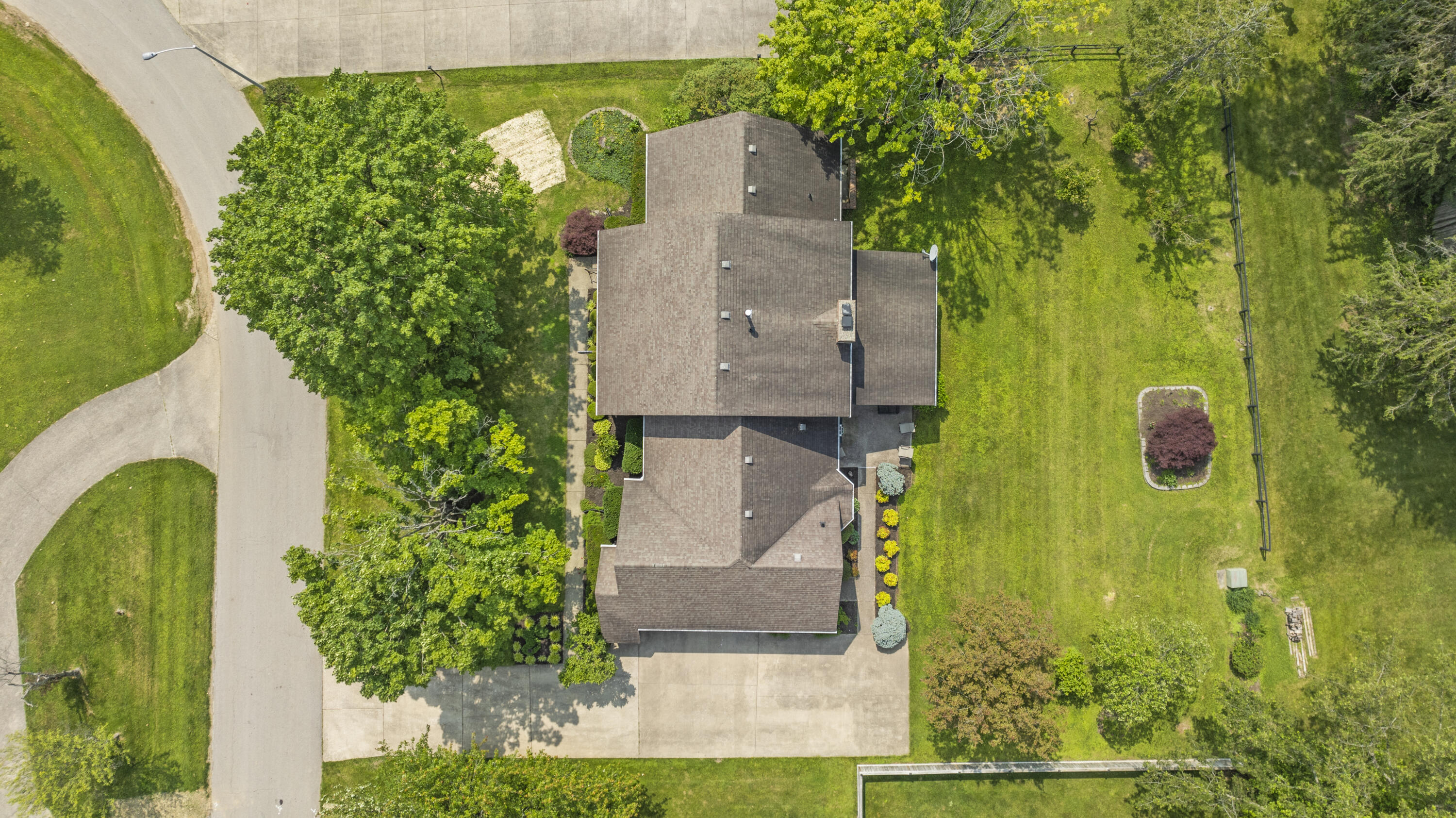 102 Camelot Drive