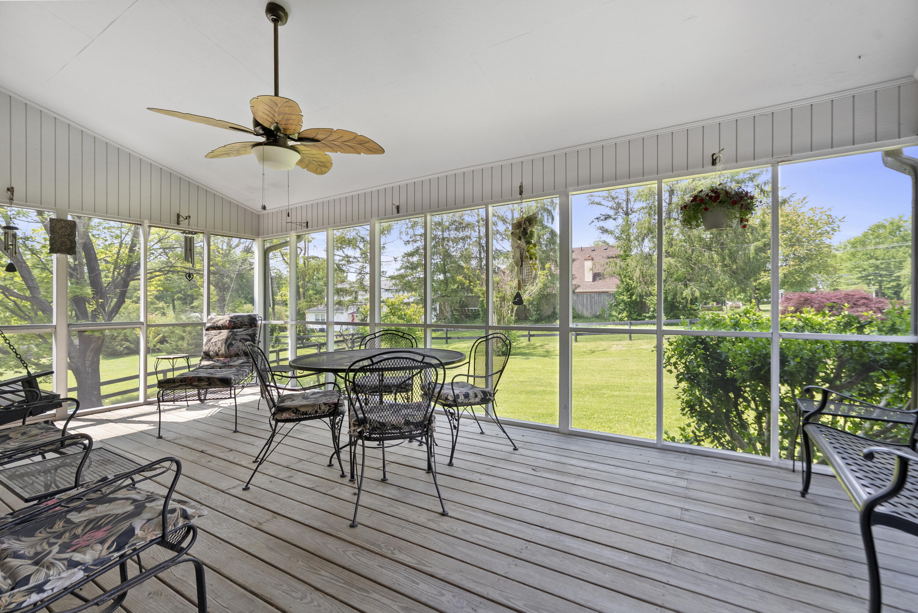 102 Camelot Drive
