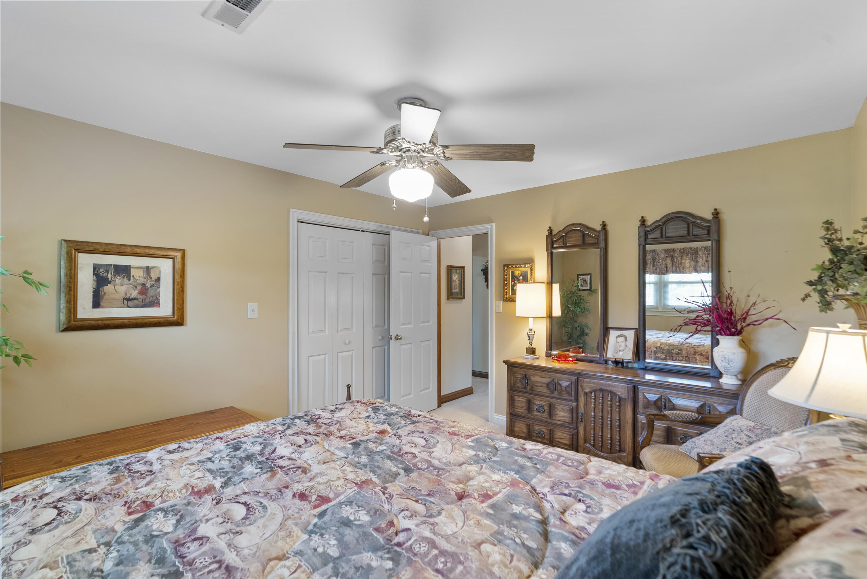 102 Camelot Drive