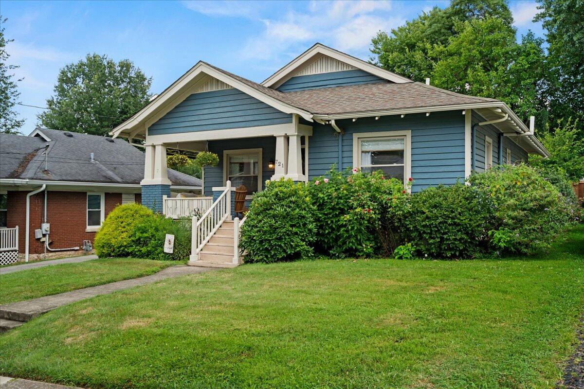 721 Tremont Avenue