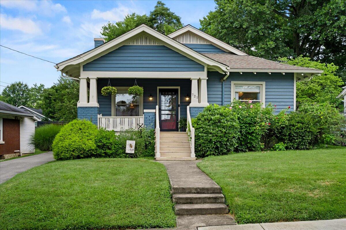 721 Tremont Avenue