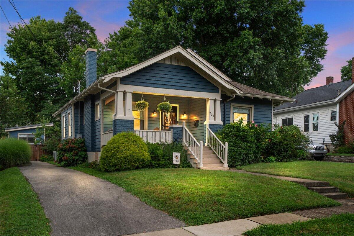 721 Tremont Avenue