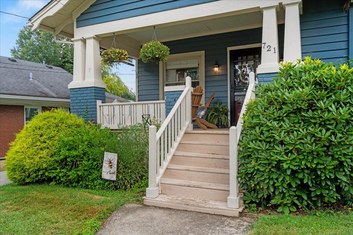 721 Tremont Avenue