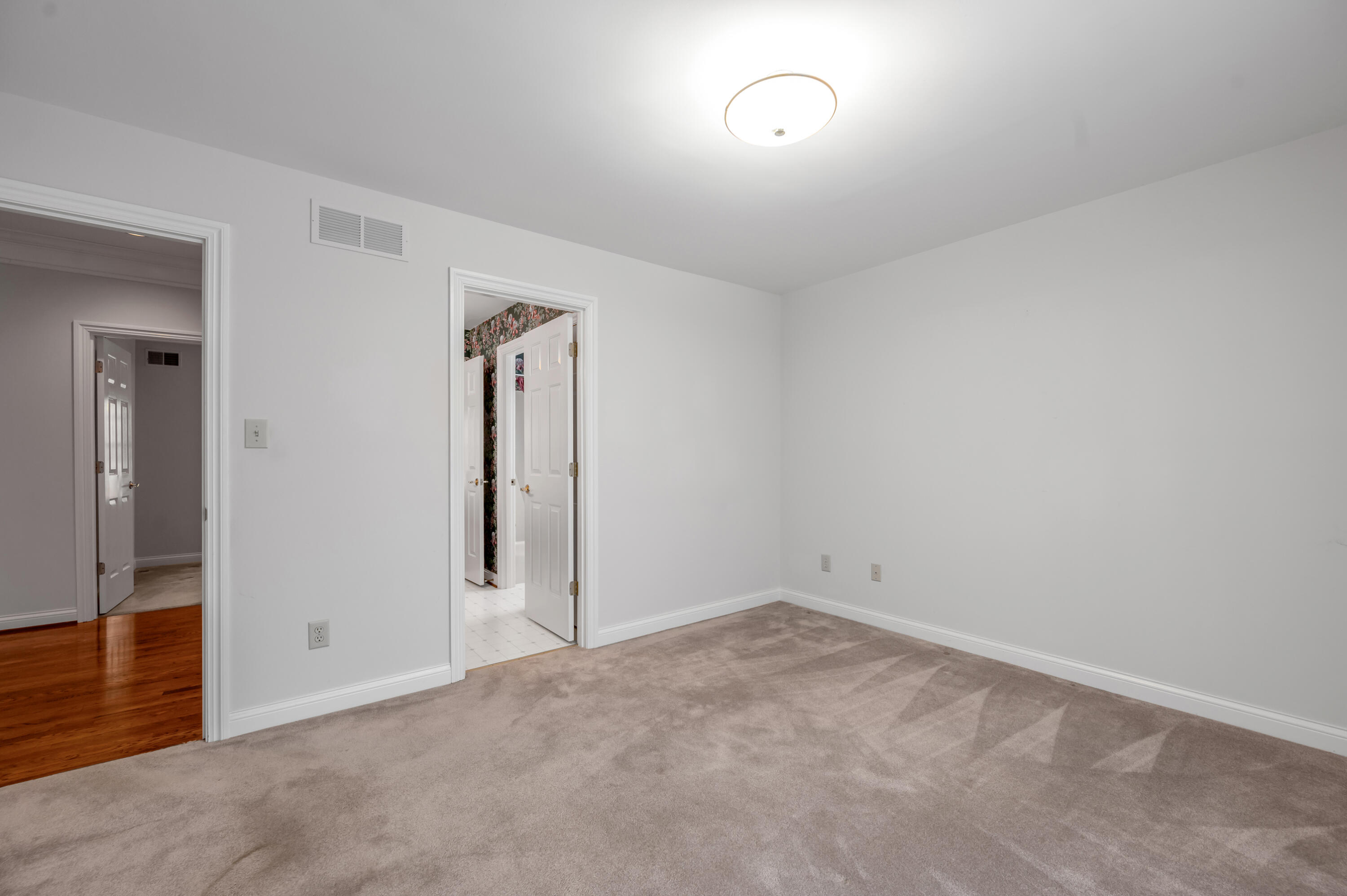 2605 Clubside Court