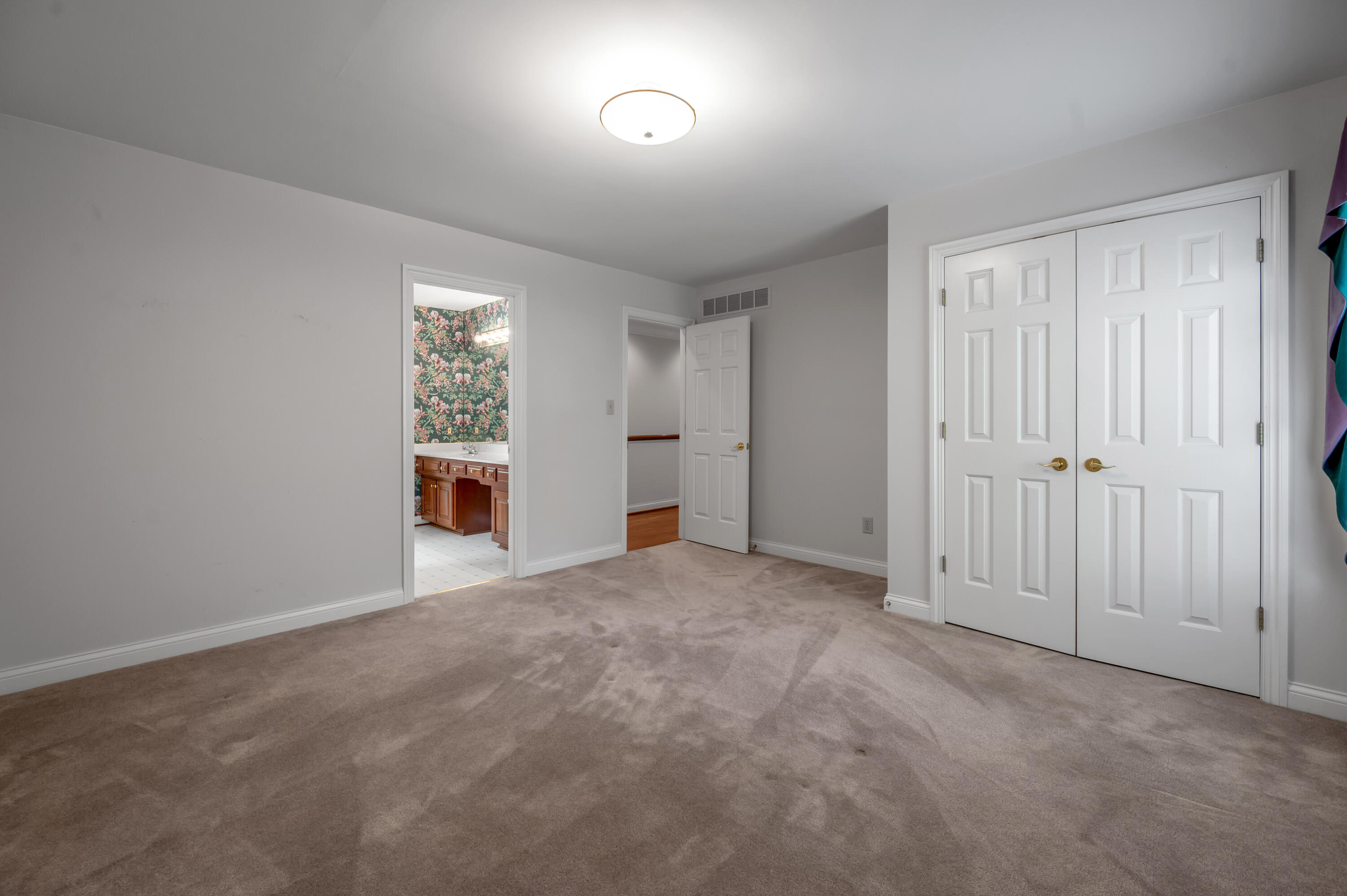 2605 Clubside Court