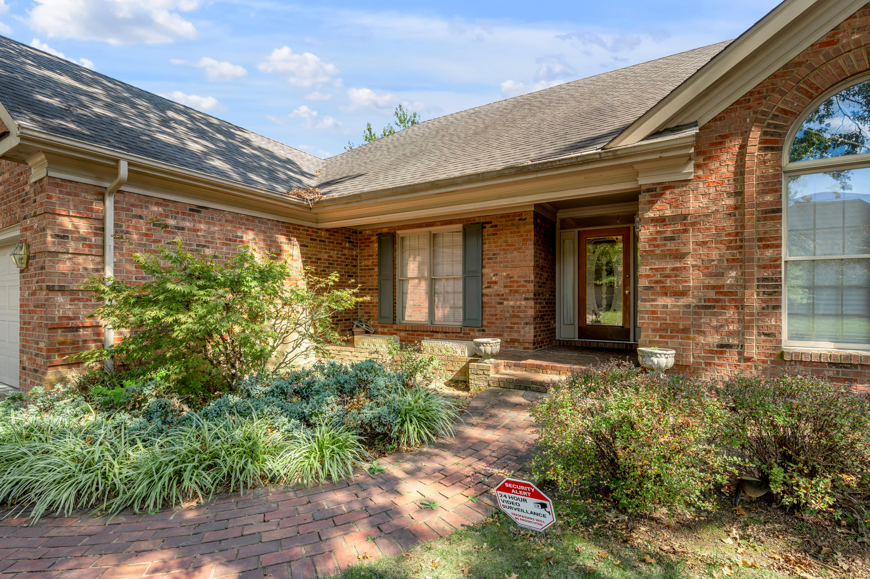 2605 Clubside Court
